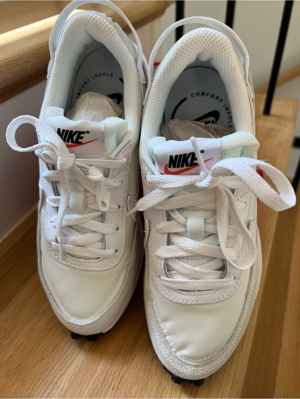 Nike Waffle Debut Shoes - Picture 4 of 4